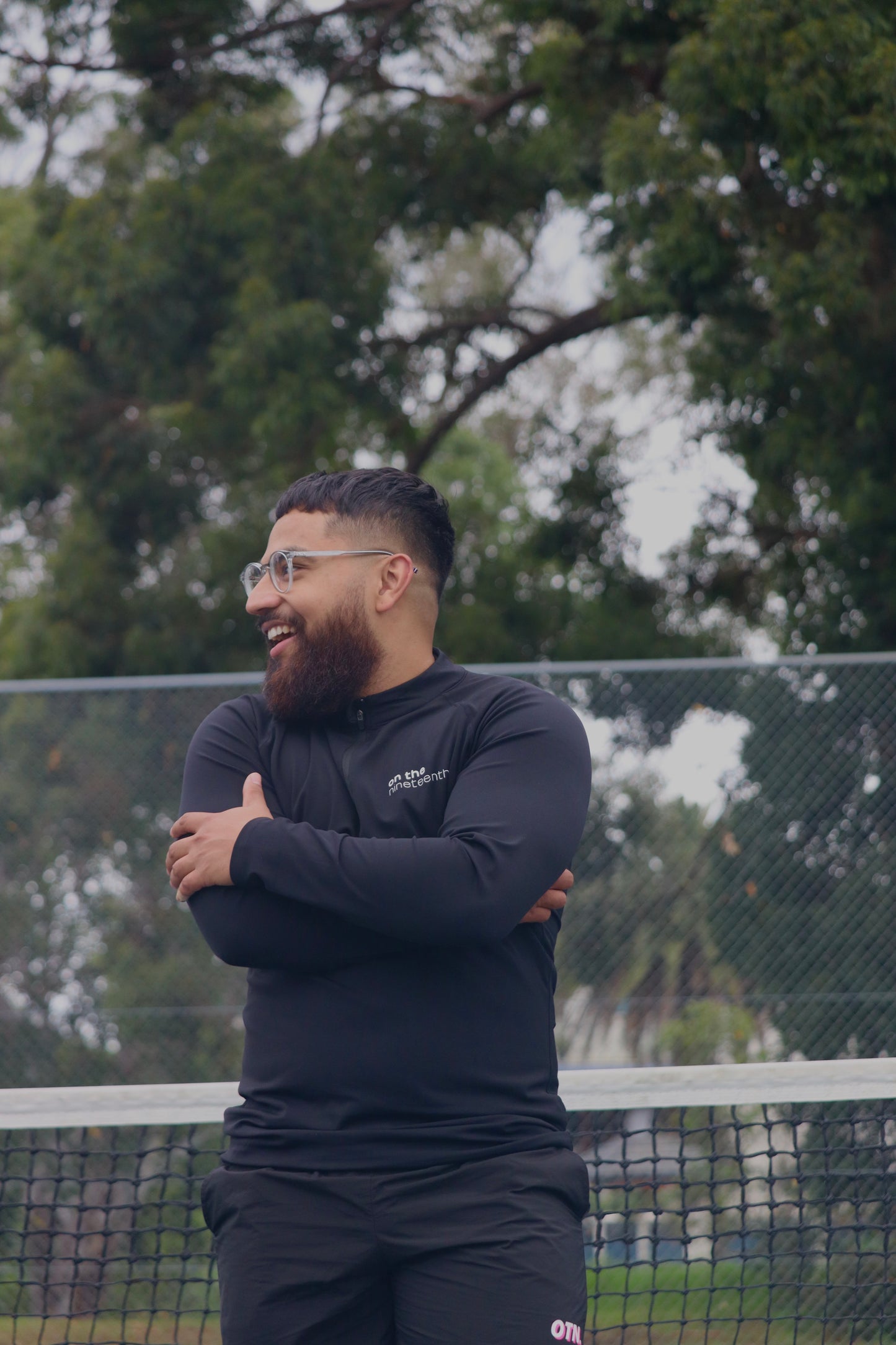 QUARTER ZIP UP